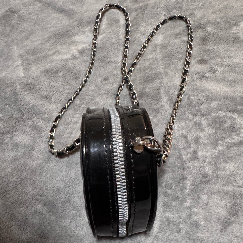 Forever 21 Black Round Bag with Silver Chain